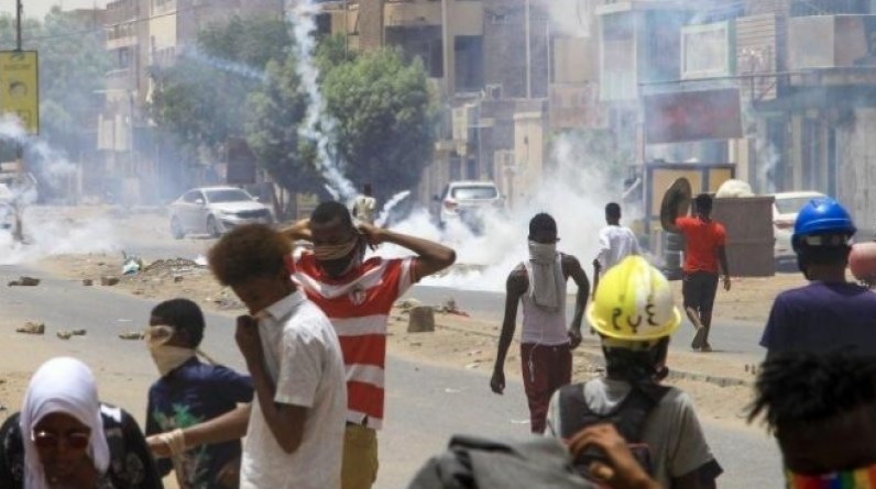 السودان: مقتل 4 متظاهرين ضد الانقلاب العسكريّ في الخرطوم